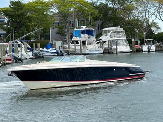 32' Chris-craft 2017 Yacht For Sale